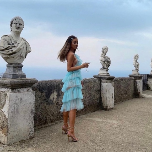 The Bar Kai Dress in Almalfi Blue - Picture 2 of 6